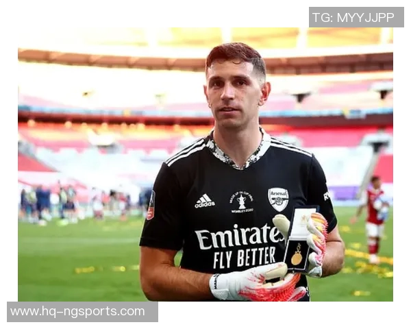 马丁内斯的传奇之路：从默默无闻到世界足球的璀璨明星